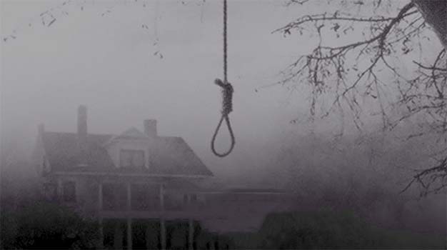 Bir Adam Yaratmak İncir Ağacındaki intihar halatı. Hüsrev'in babası incir ağacına kendisini asmıştı.