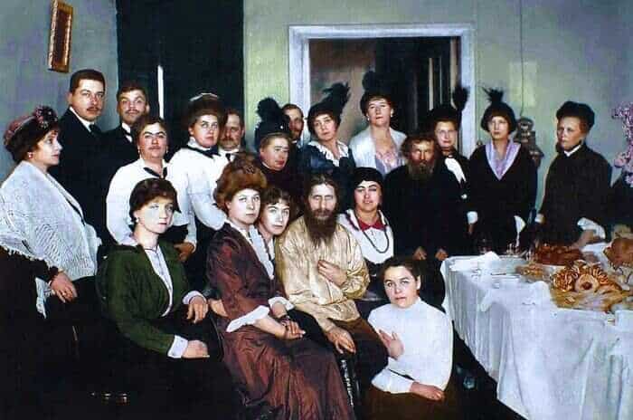 Rasputin Hayranlarıyla Birlikte